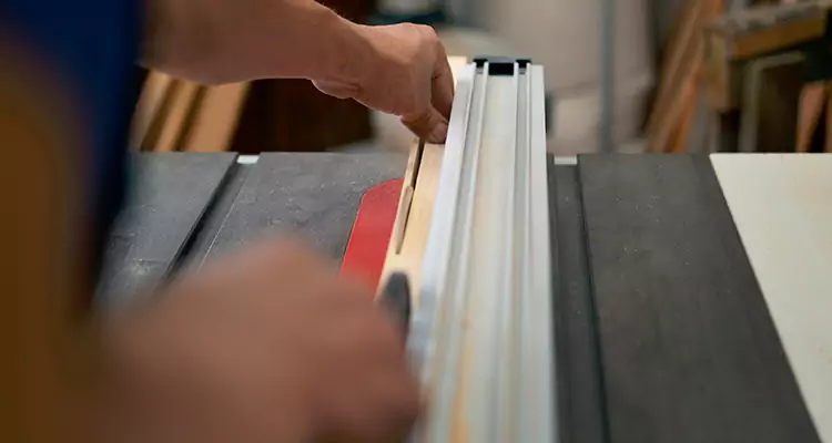 Bifold Door Seal Repair in Apopka, FL