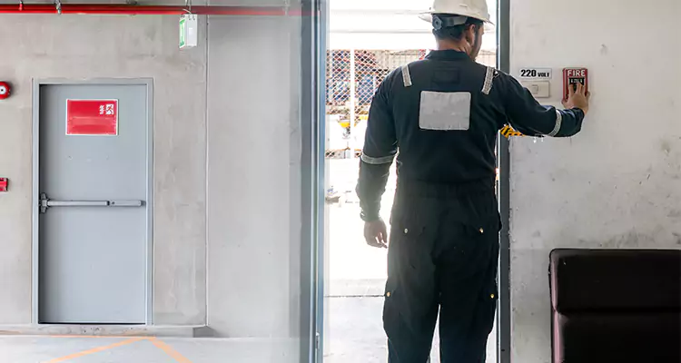 Emergency Fire Exit Door Repair in Apopka, FL