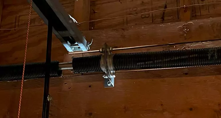 Garage Door Lift Cable Replacement in Apopka, FL