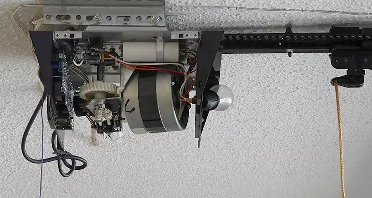 Emergency Garage Door Opener Repair in Apopka, FL