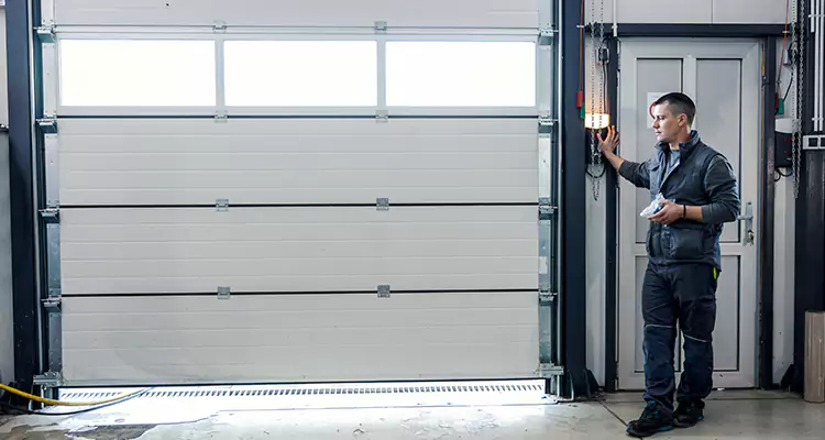 Modern Overhead Door Repair in Apopka, FL