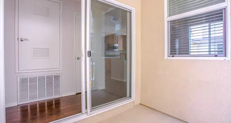 Sliding Screen Door Track Repair in Apopka, FL