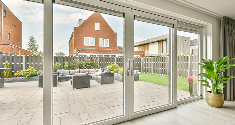 Best Sliding Screen Door Replacement Company in Apopka, FL