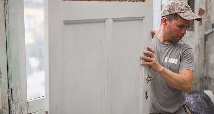 Home Front Door Replacement in Apopka, FL