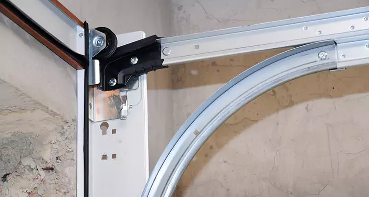 Maintain Liftmaster Garage Door Off Track in Apopka, FL