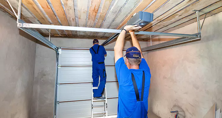 Garage Door Opener Technician in Apopka, FL