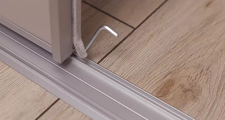 Squeaky Sliding Door Repair in Apopka, FL